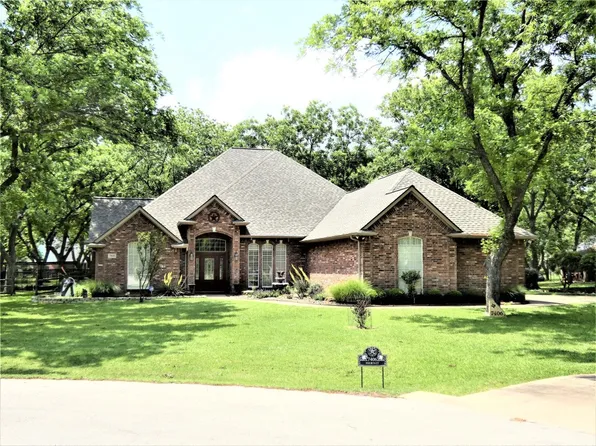 7406 Fox Run Ct, Granbury, TX 76049
