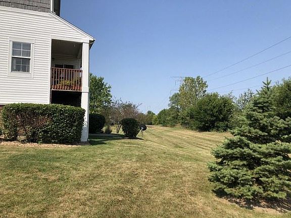 3rd image of 16736 S Hazelwood Dr