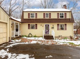 90 Barnsbee Ln, Coventry, CT 06238