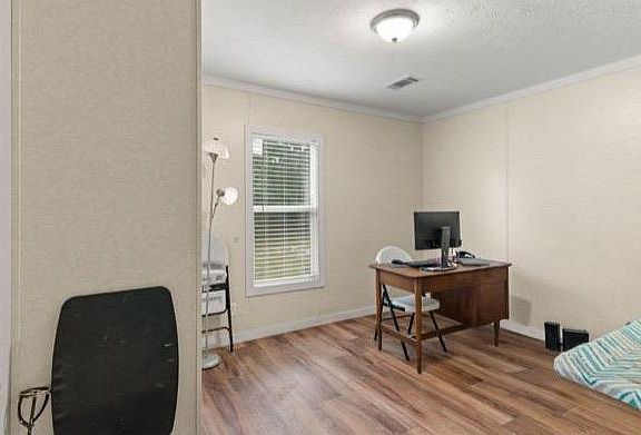 5th image of 1868 Richson St #529