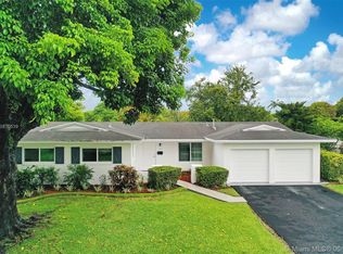 11700 SW 99th Ct, Miami, FL 33176