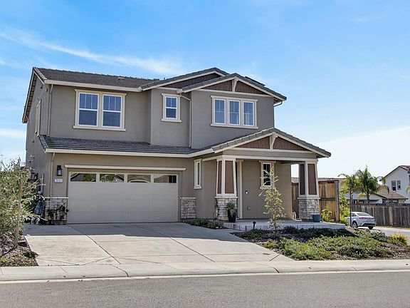 5th image of 2883 Ridgecrest Dr