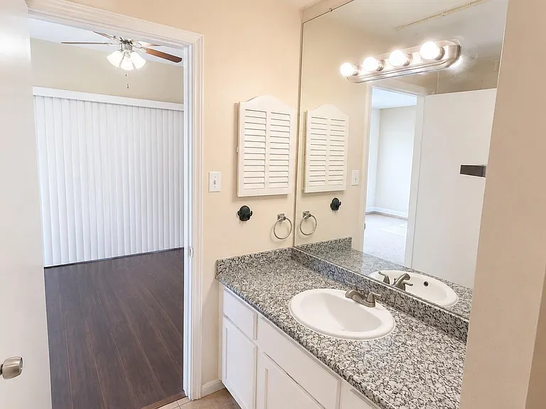 3100 Walnut Bend Ln #319 — Photo 12