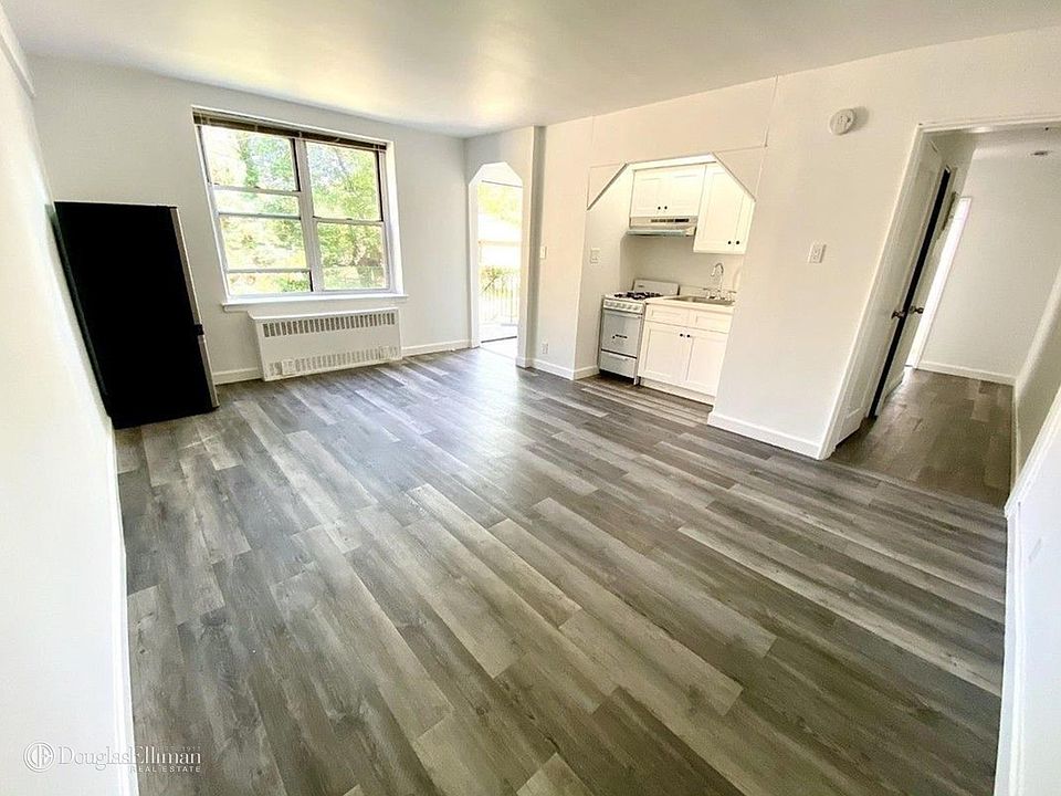 1st image of 40-05 195th St #2E