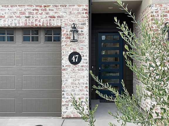 2nd image of 960 Heritage Dr Unit 47