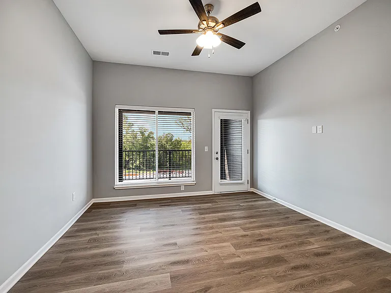 Copper Creek Apartments — Photo 43