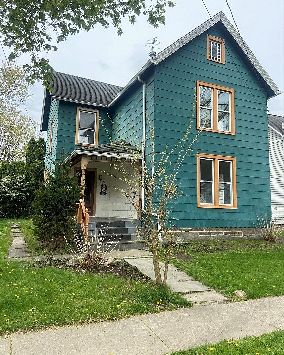 1st image of 27 John St