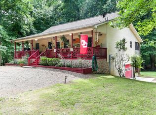 141 Butterfly Ln, Hayesville, NC 28904