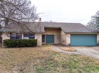 2811 Jennifer Dr, College Station, TX 77845