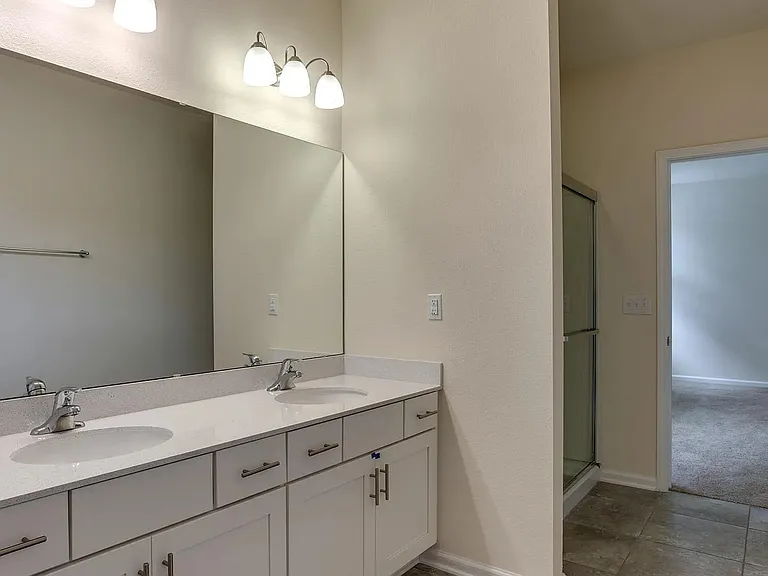 78 Bush Pl — Photo 8