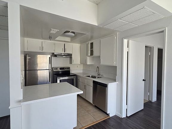 4th image of 10142 National Blvd #208