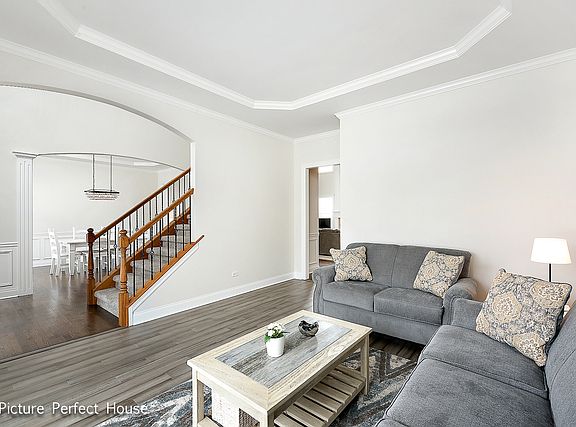 4th image of 25827 W Pastoral Dr