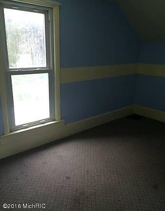 5th image of 52350 Glenwood Rd