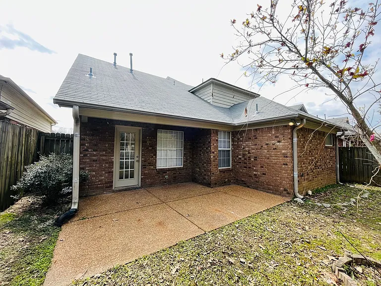 6836 Kamali Ave — Photo 17