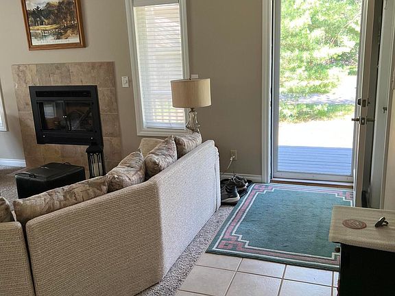 4th image of 6912 Oakland Hills Dr