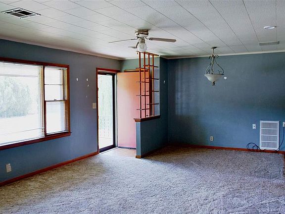 2nd image of 405 W Emporia Ave