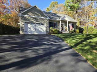 12 Rocky Hill Road, Nottingham, NH 03290
