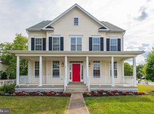 487 Spring St, Herndon, VA 20170