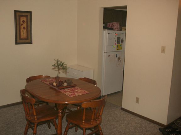 4th image of 6422 University Ave