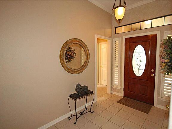 4th image of 71 Tangerine Ct