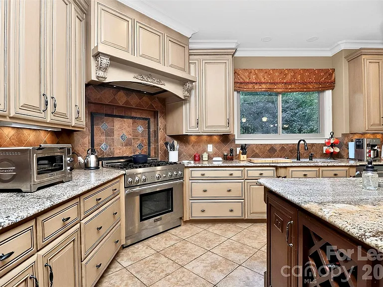 6031 Greystone Dr — Photo 15