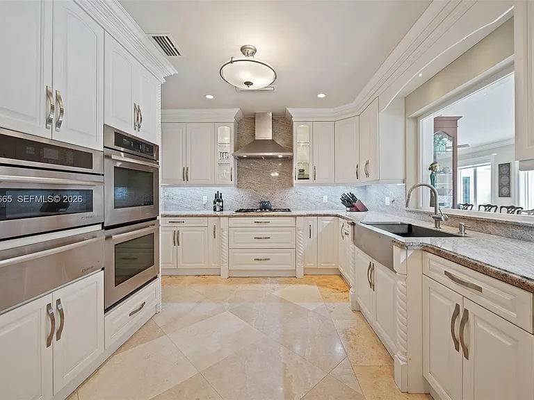 SW 74th Ct — Photo 18