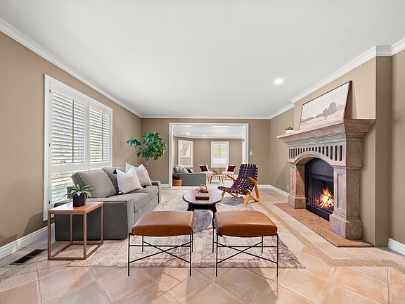 3rd image of 5757 S Holladay Blvd E