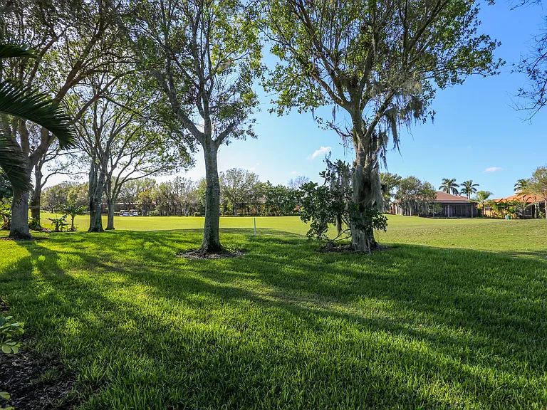 6769 Bent Grass Dr — Photo 37