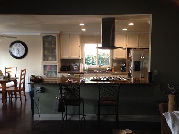 Kitchen & Breakfast Nook