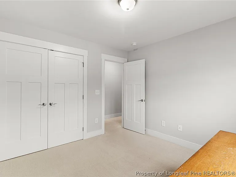 105 Woodford Ln — Photo 27
