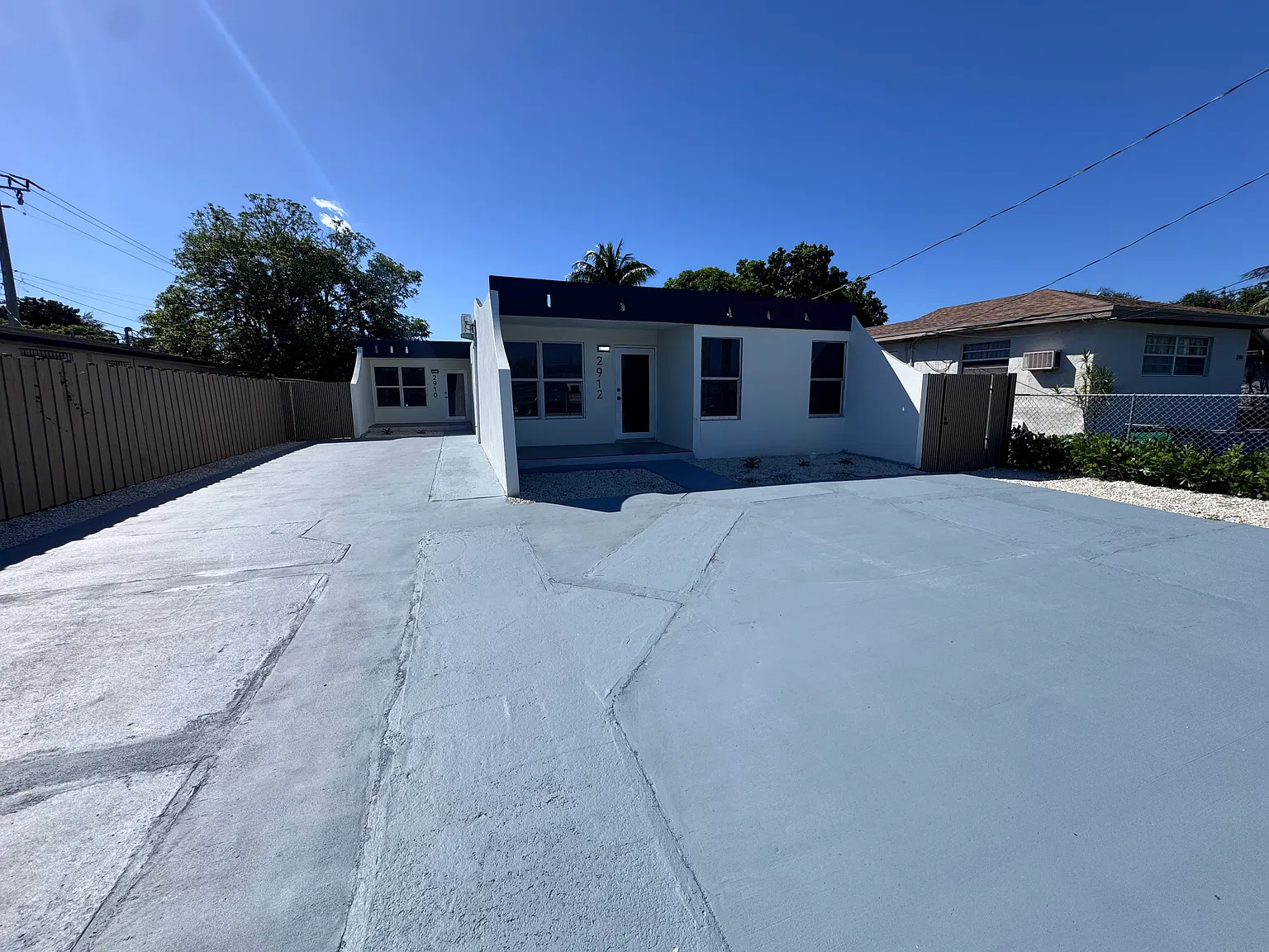 2 bed, 1200 sqft, $3,000 — Photo 2