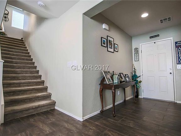 3rd image of 10825 Knickerbocker Ave