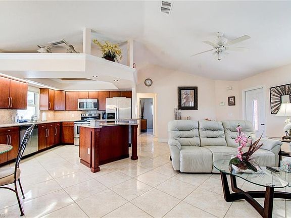 2nd image of 2216 NE 5th Pl