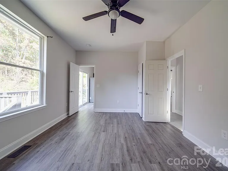 112 Rockwell Ct — Photo 37