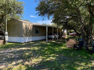 868 Rowe St, Rockport, TX 78382