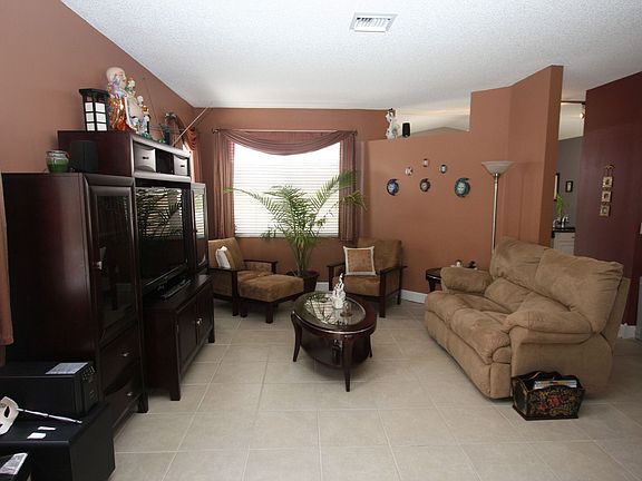 4th image of 2030 NW 190th Ave