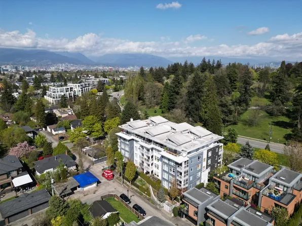 4867 Cambie St #509, Vancouver, BC V5Z 0C5