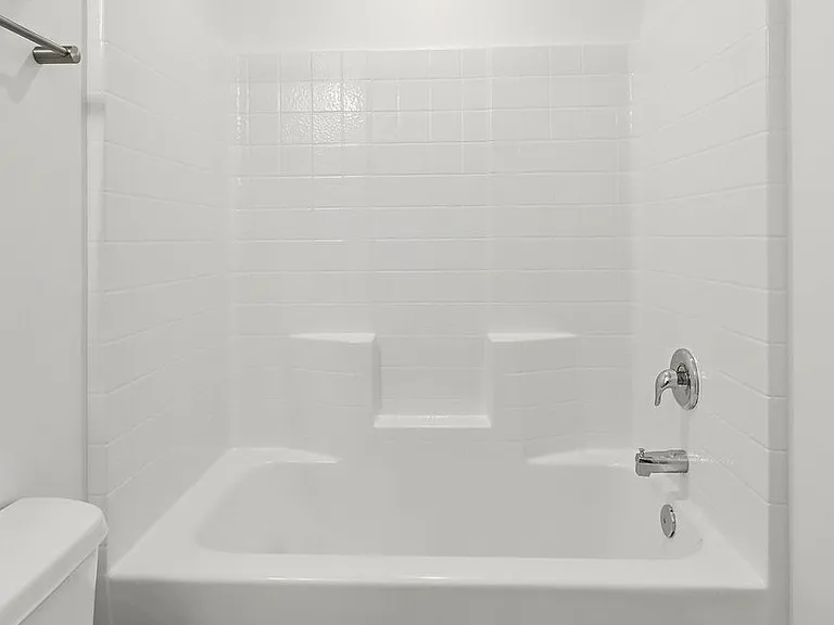 118 N 400 W — Photo 38