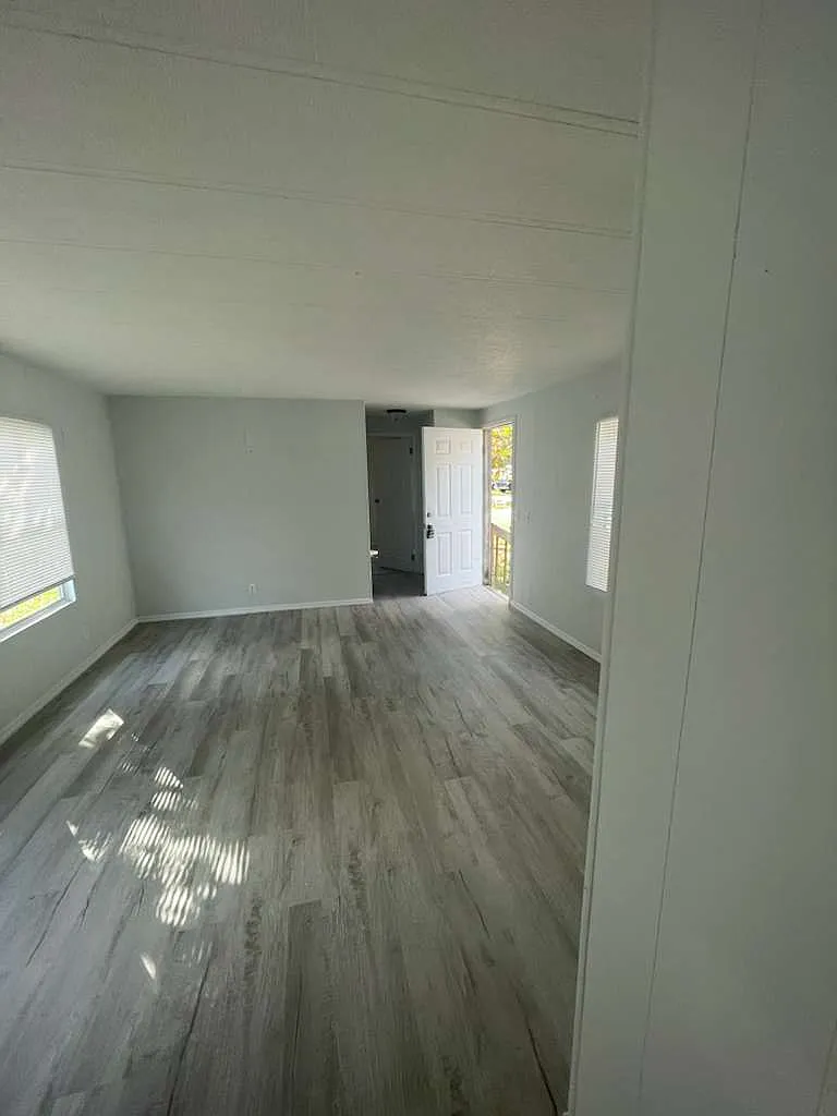 2 bed, 950 sqft, $987 — Photo 4