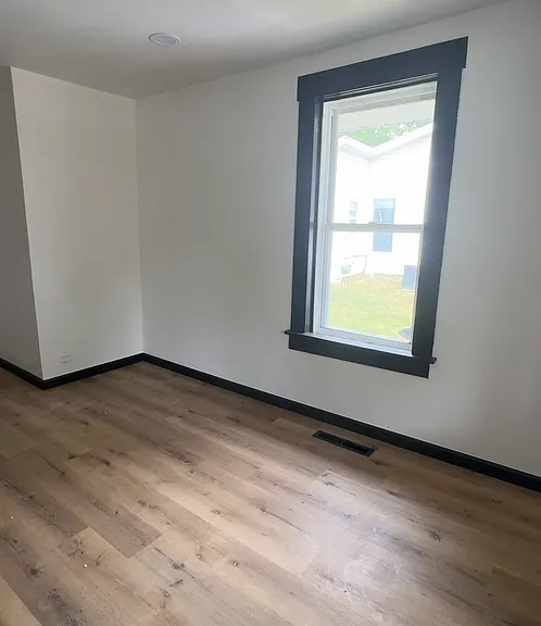 803 N 7th St — Photo 3