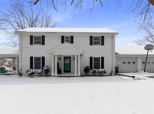 310 W Elm St, Hardin, MO 64035