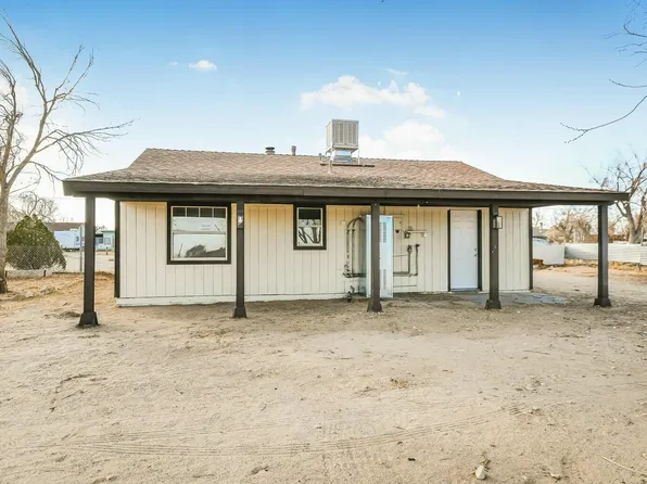 47242 92nd St W, Lancaster, CA 93536