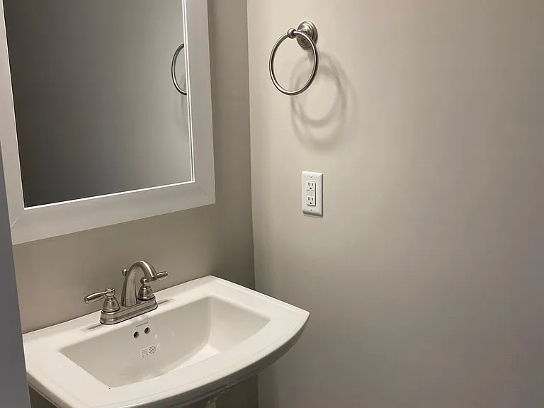 175 Old Murdoch Rd #704 — Photo 10
