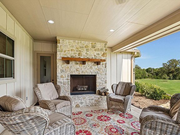 3rd image of 2130 Hartfield Rd