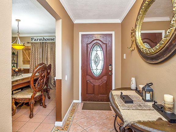 4th image of 4603 Yosemite Dr
