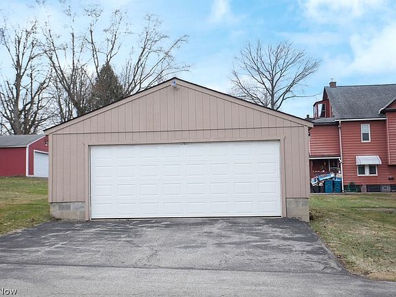 3rd image of 24 Sexton St