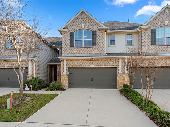 3rd image of 2312 Molly Ln
