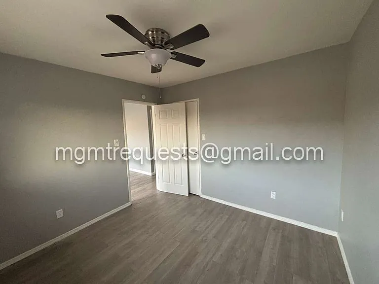 213 11th St #213 — Photo 12