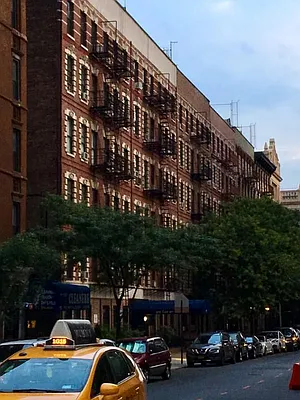 Rented by Charles Coutinho LLC | media 24