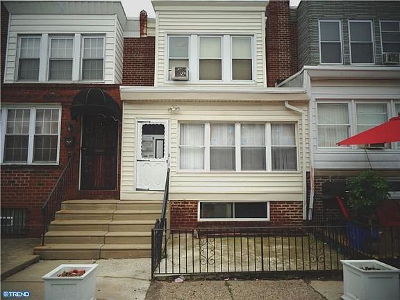 2nd image of 6930 Chelwynde Ave
